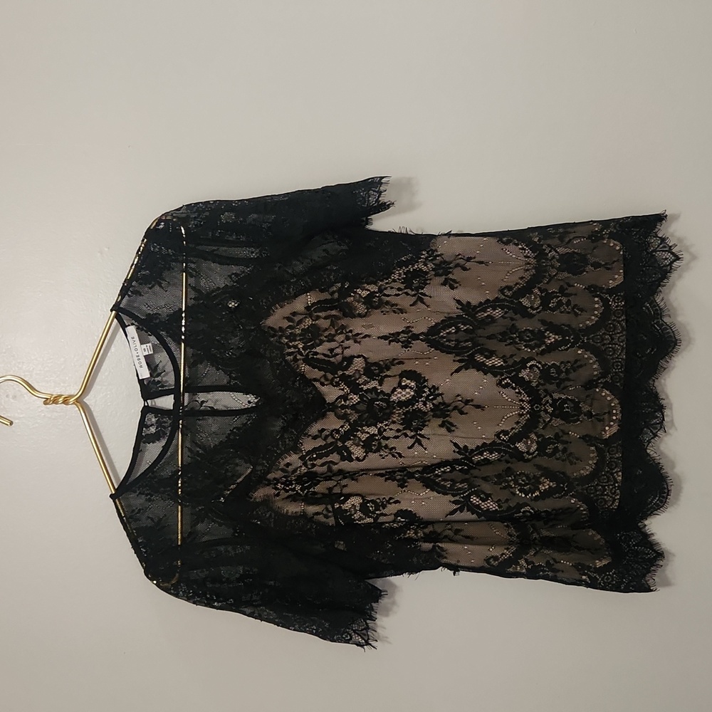 XS Black lace dressy top